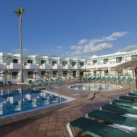 Hotel Adelfas